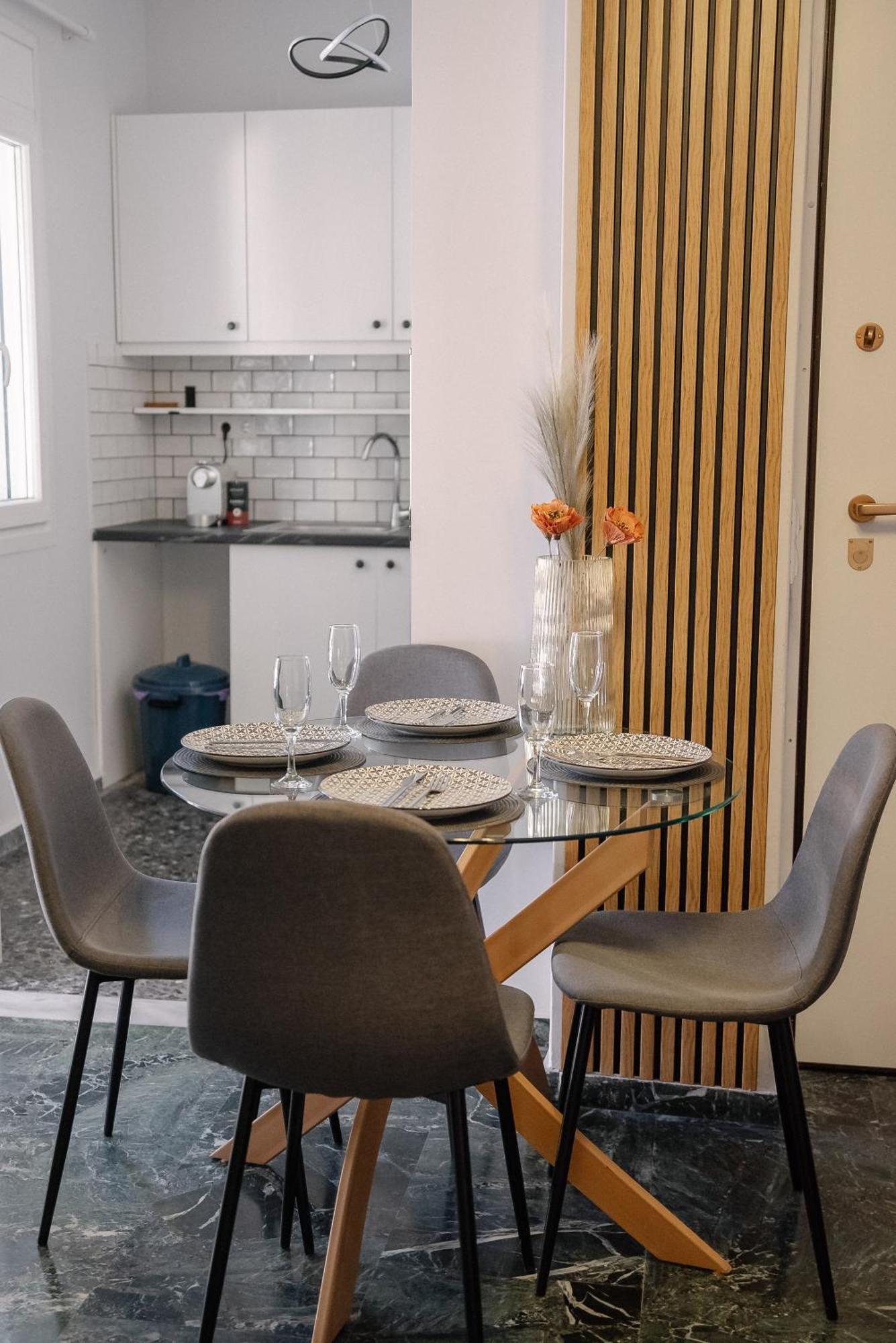 3Cs Athens Ampelokipoi Comfy Flat Ft Patio Airport Direct Day N Night Apartment Exterior photo